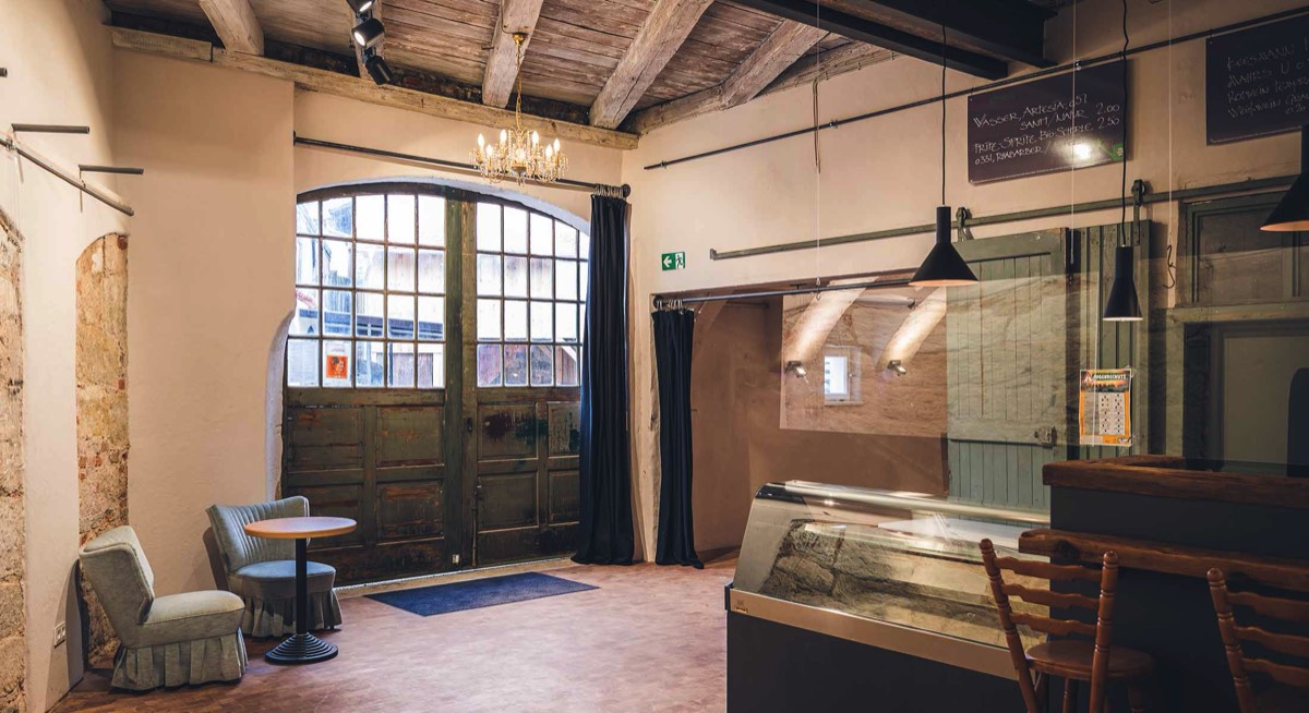 Raum für Gespräche in der Rostscheune Bamberg, einem Projekt der STADTBAU GMBH BAMBERG