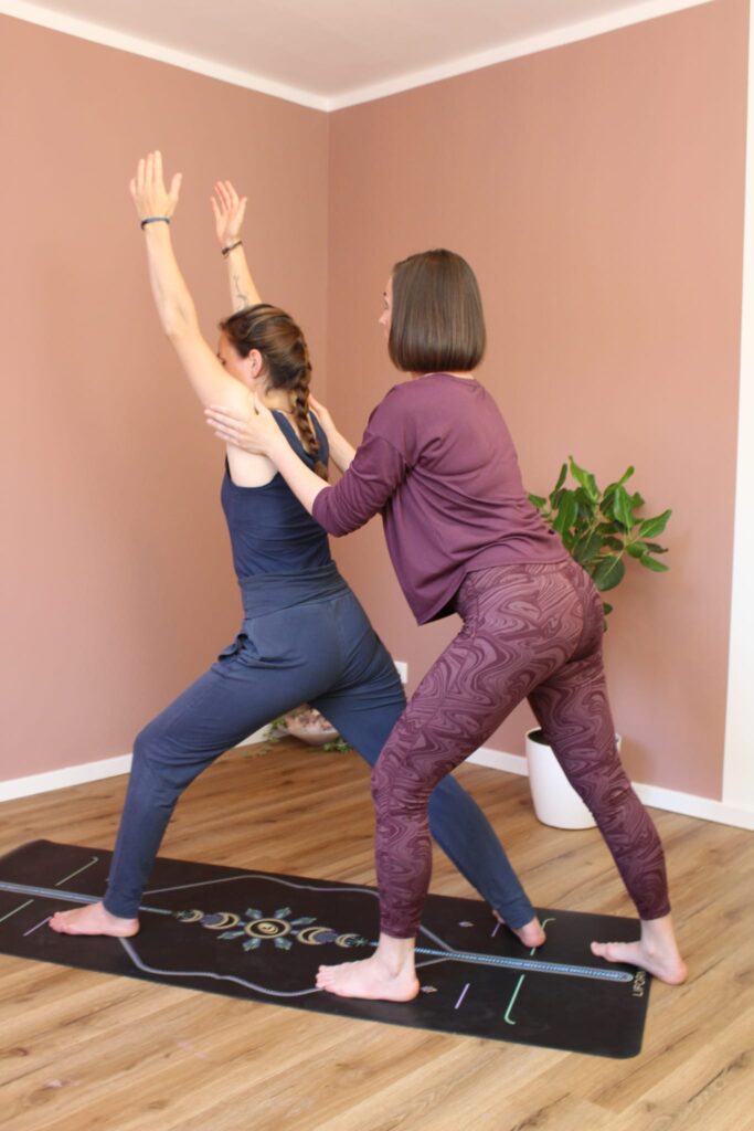 Hatha Yoga Kurs 5 Elemente in der ROSTSCHEUNE